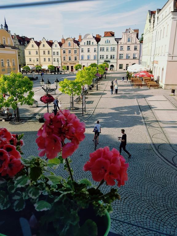 Apartamenty Przy Ratuszu Boleslawiec  Kültér fotó